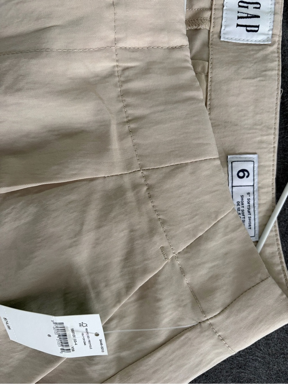 Gap SoftSuit Women's Beige Tailored Shorts BNWT Size 6 - Picture 6 of 6